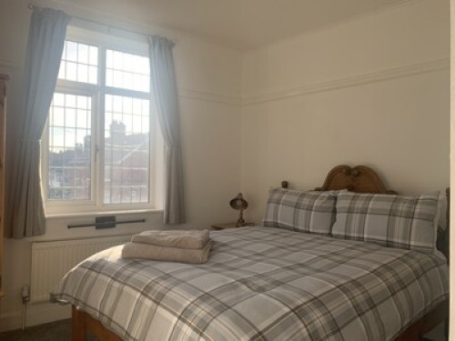 Beautiful Double Room - Gallery - 4