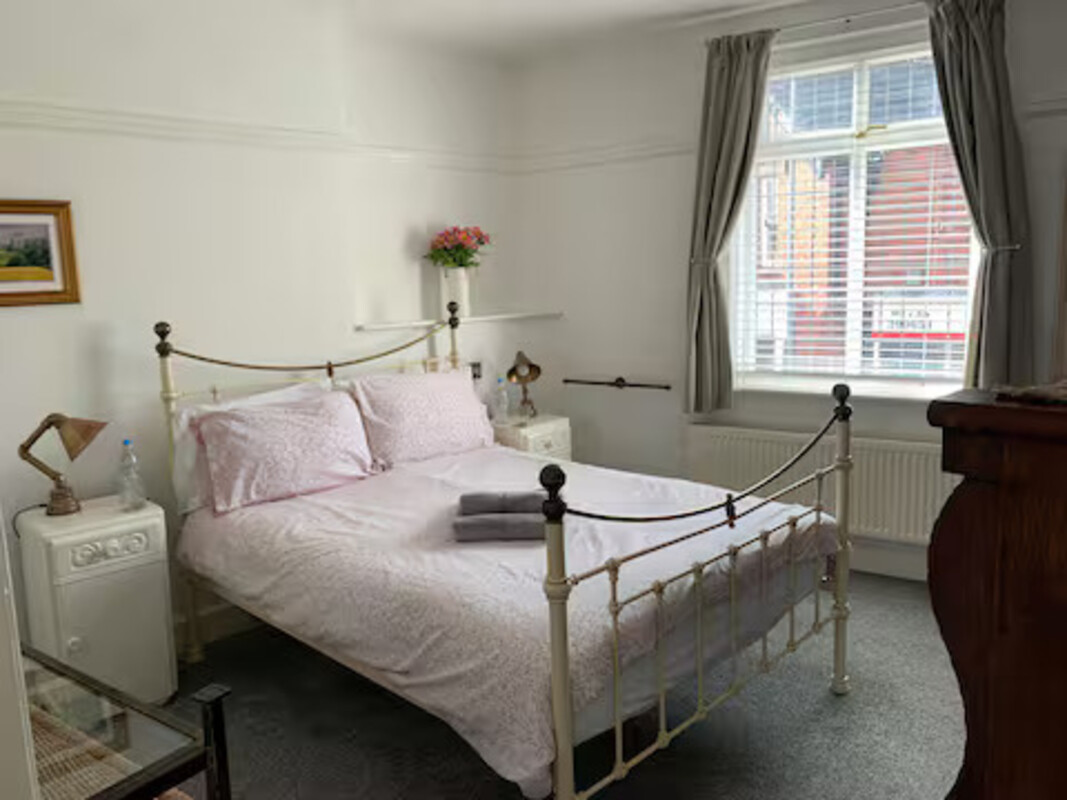 Longnor(Full Room) - 1