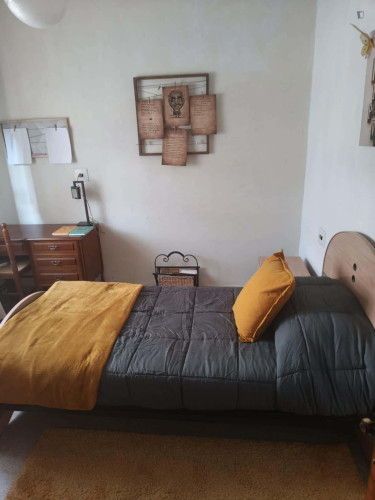 Room in Rúa Marqués de Trives, A Pobra de Trives for 257 m² with 5 bedrooms - Gallery - 2