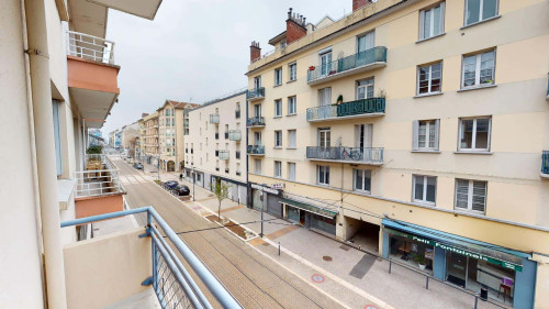 Apartment in Avenue Aristide Briand, Fontaine for 59 m² with 3 bedrooms - Gallery - 10