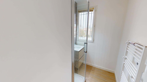 Apartment in Avenue Aristide Briand, Fontaine for 59 m² with 3 bedrooms - Gallery - 14
