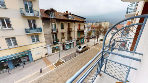 Apartment in Avenue Aristide Briand, Fontaine for 59 m² with 3 bedrooms - Gallery - 9