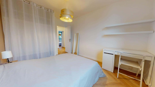 Room in Rue de l'École Républicaine, Montpellier for 83 m² with 5 bedrooms - Gallery - 3