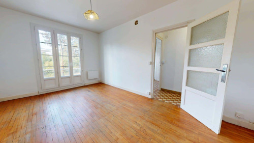 Apartment in Avenue Jeanne d'Arc, Grenoble for 35 m² - Gallery - 3