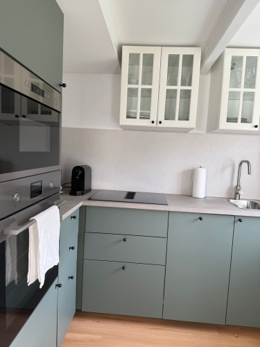 Charming Temporary Home – Fully Furnished & Central