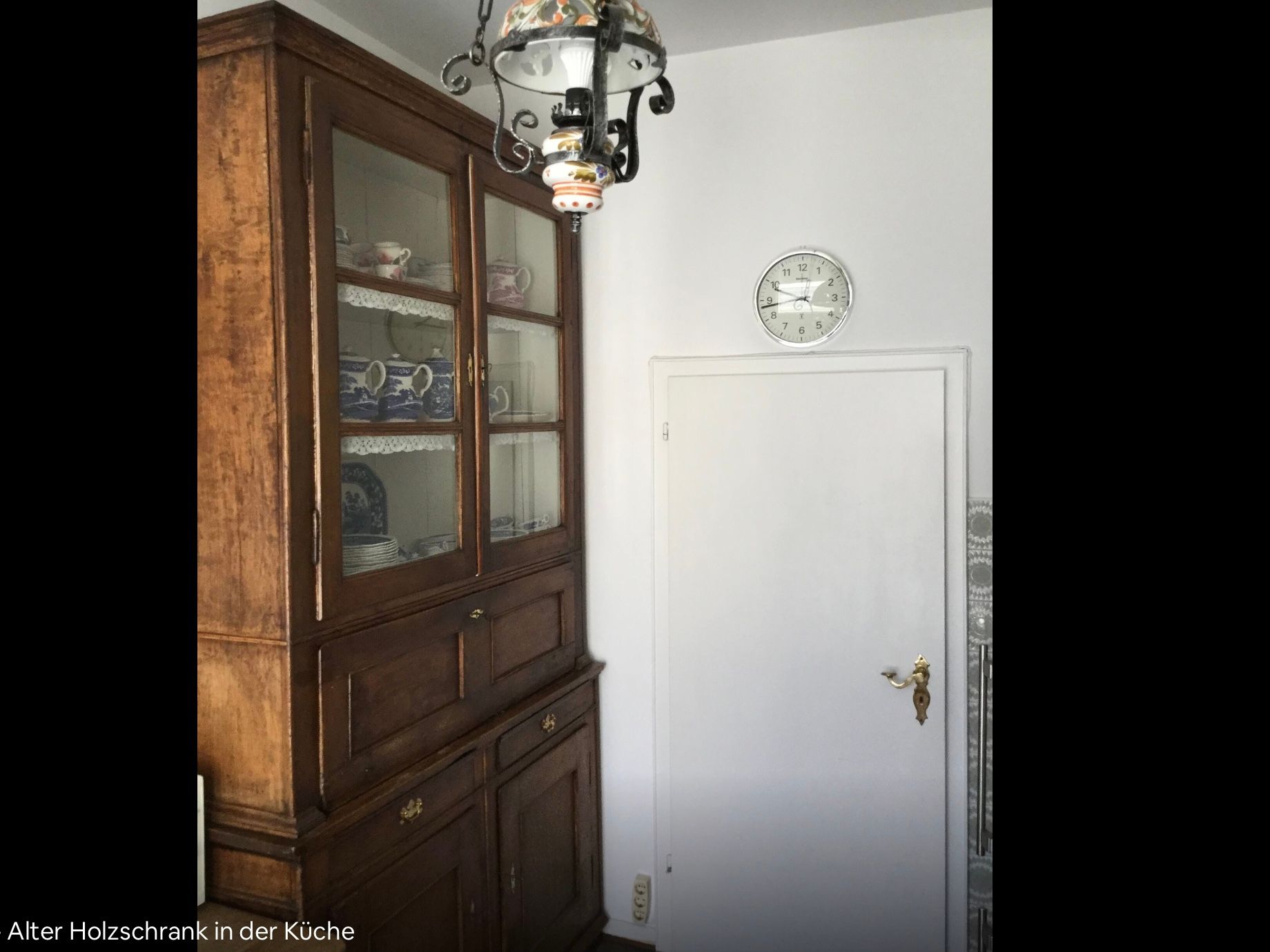 Generously Designed Apartment With Balcony In A Listed Building, Stylishly Furnished In Antique Styl - 21