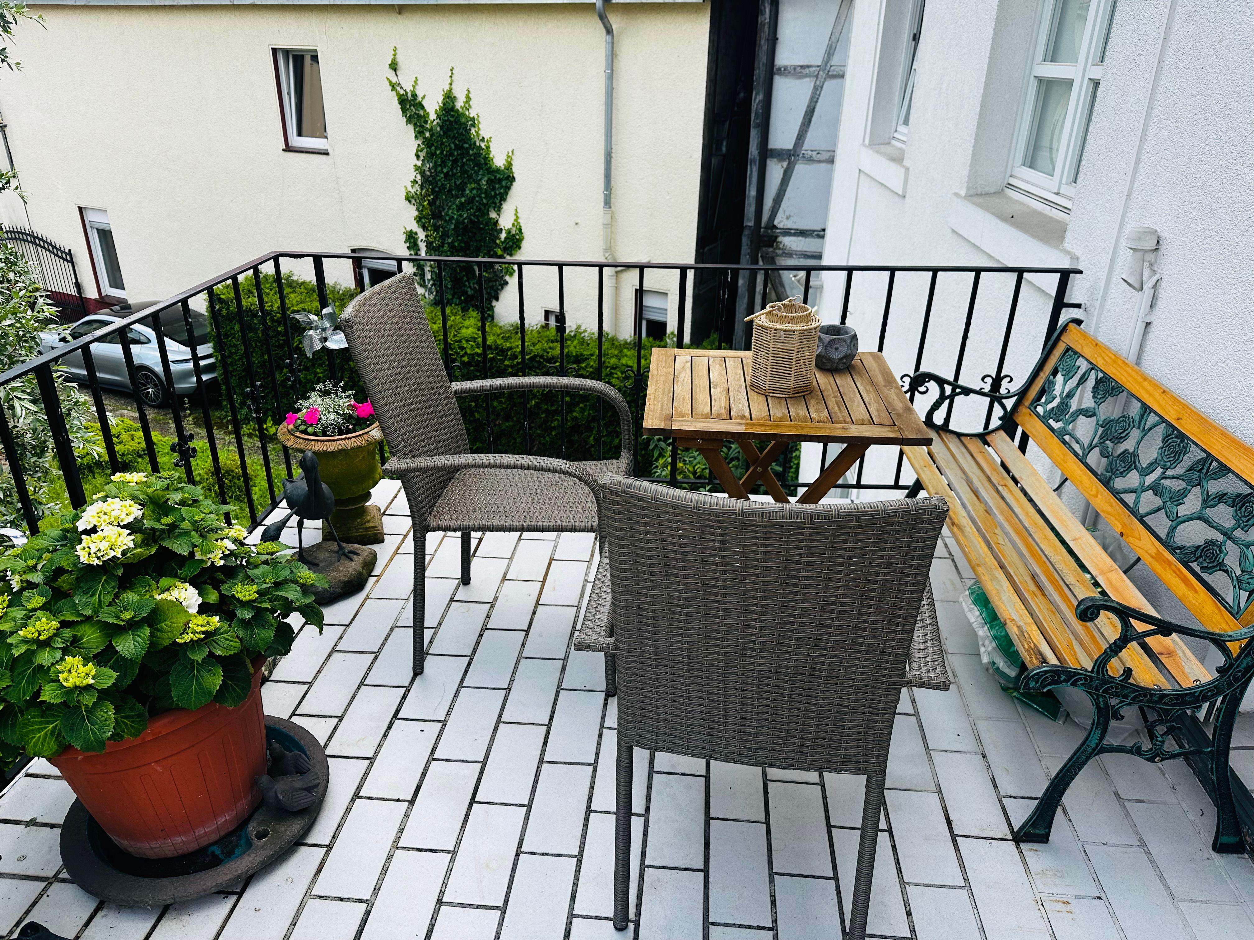 Generously Designed Apartment With Balcony In A Listed Building, Stylishly Furnished In Antique Styl - 4