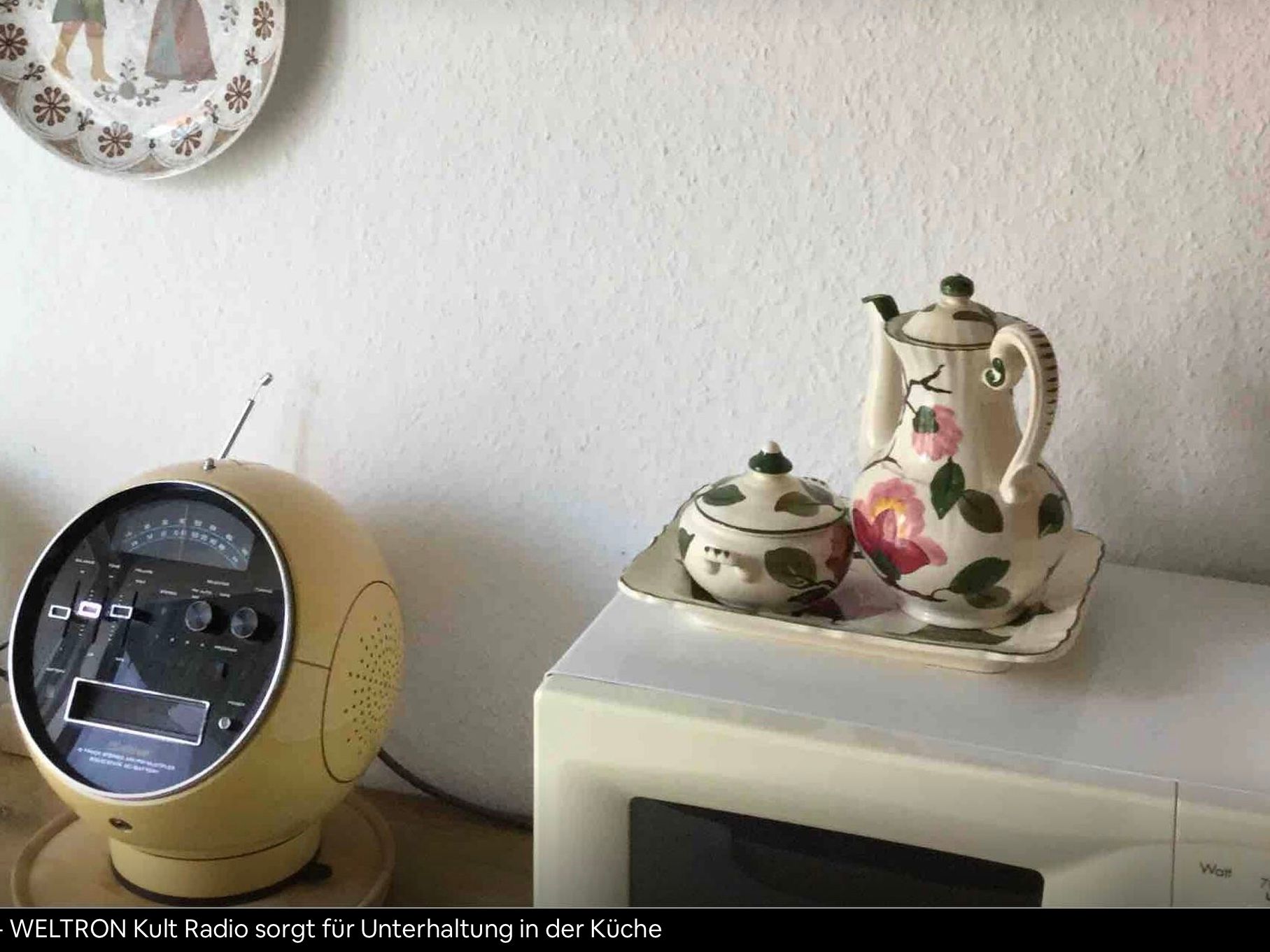 Generously Designed Apartment With Balcony In A Listed Building, Stylishly Furnished In Antique Styl - 20