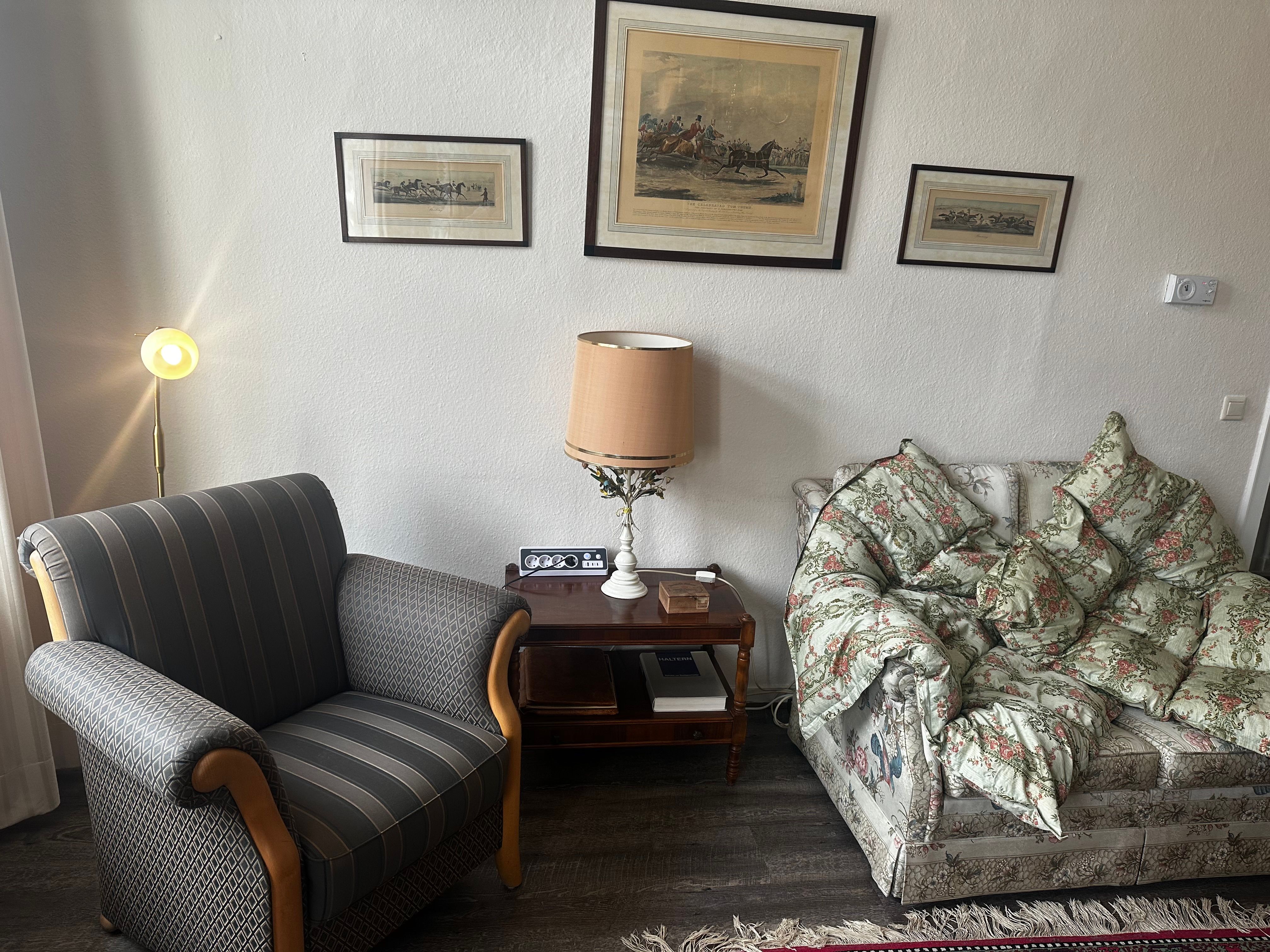 Generously Designed Apartment With Balcony In A Listed Building, Stylishly Furnished In Antique Styl - 36