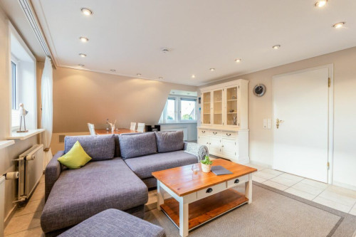 AUSTER COTTAGE - Senwai 8 -