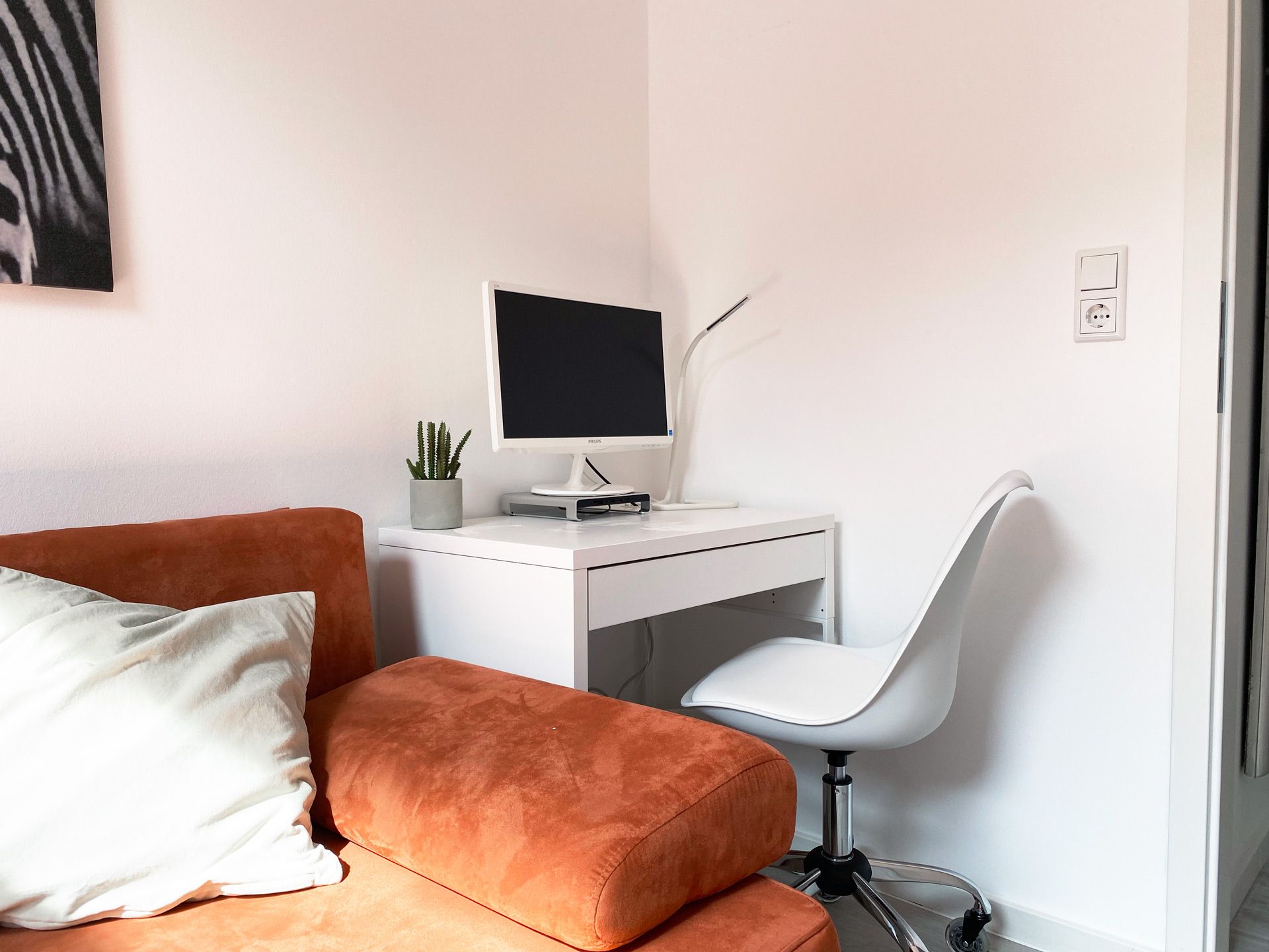 Lovingly Furnished Temporary Flat With Workspace, Centrally Located In The Centre Of Juist, Close To - 22