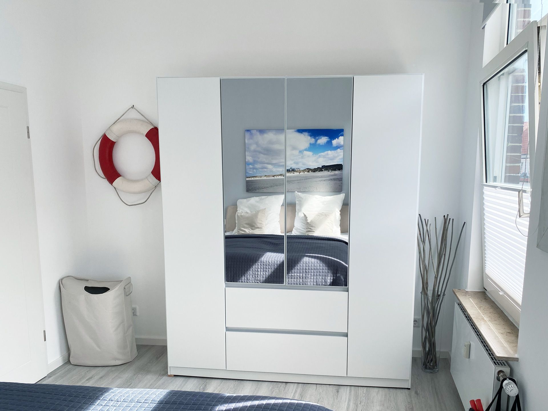 Lovingly Furnished Temporary Flat With Workspace, Centrally Located In The Centre Of Juist, Close To - 31