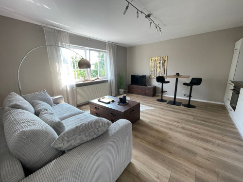 Wonderful and bright flat