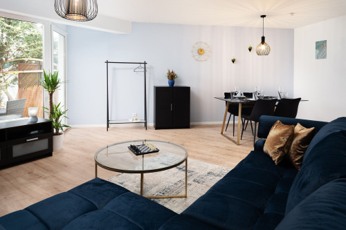 Aparte | Washer & Dryer | Kitchen | Free Parking
