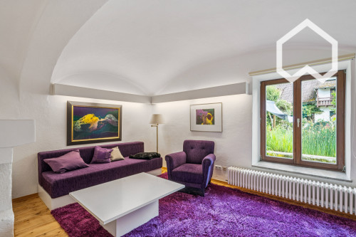 Sunny ground-floor apartment with garden in an idyllic farmstead – Top access to Airport & Landshut