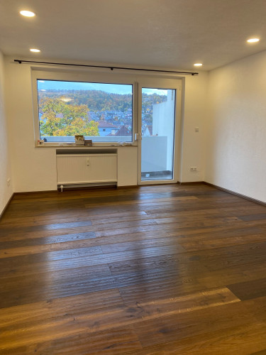 Luxuriously renovated & fully furnished studio apartment in Gerlingen