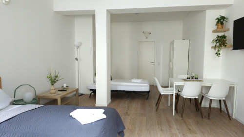 cozy Suite for 4 in the city center