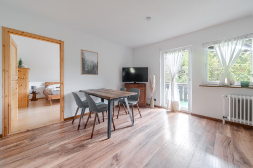 Furnished Temporary Living in the Black Forest – quiet 120 sqm accommodation with 4 private living areas: ideal for Remote Work & Project Stays