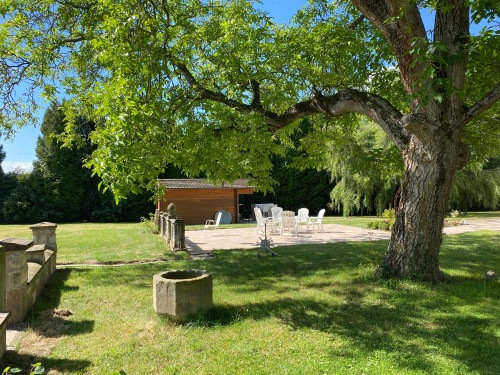 Villa mit 4000qm Grundstück gesichert Anlage