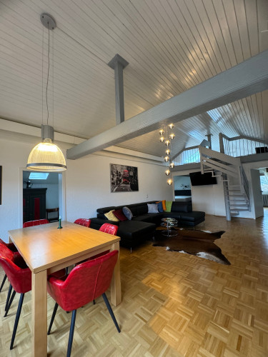 Bright, lovely loft in Neckargemünd