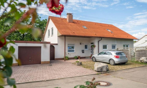 Nice Apartment with garden