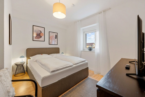 Lahnblick | 3 Bedrooms, Parking, Wireless