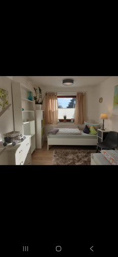 Modernes Wohnen im Grünen: 3-Zimmer-Wohnung mit Garten & Terrasse in Rüllschau