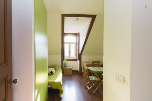 Welcoming studio in the heart of Coimbra - Gallery - 8