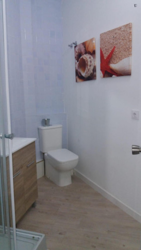 Nice Bedroom in a big house for Students in the best location of City Center - Gallery - 11