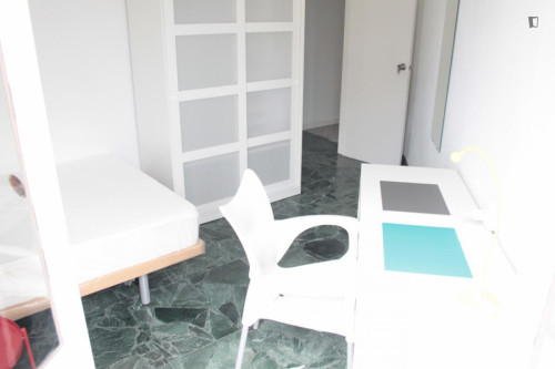 Nice Bedroom in a big house for Students in the best location of City Center - Gallery - 3