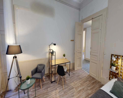 Chambre dans le rue Maguelone