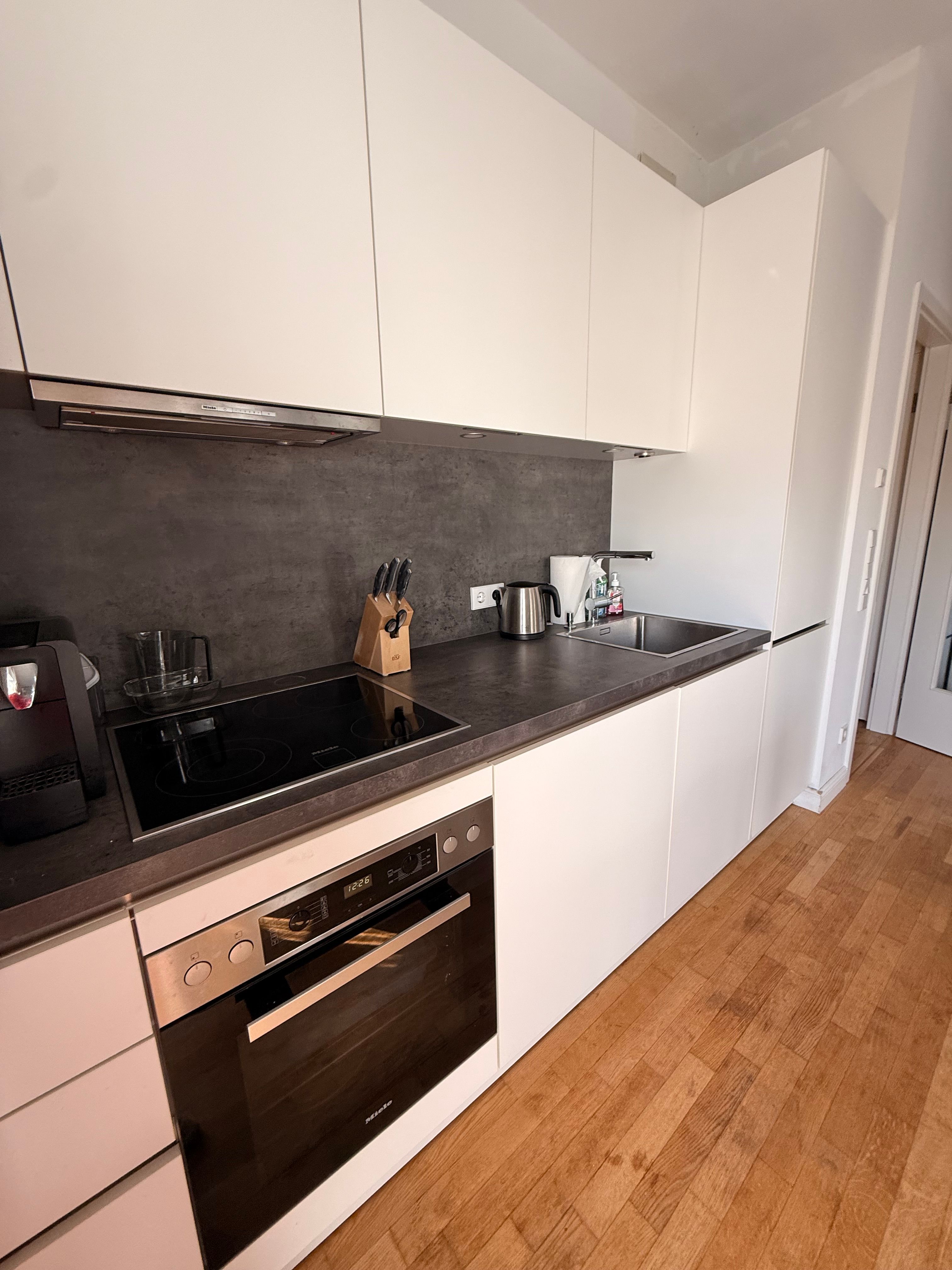Exclusive Design Apartment In Heinrich-Heine Gardens With Large Balcony - 8