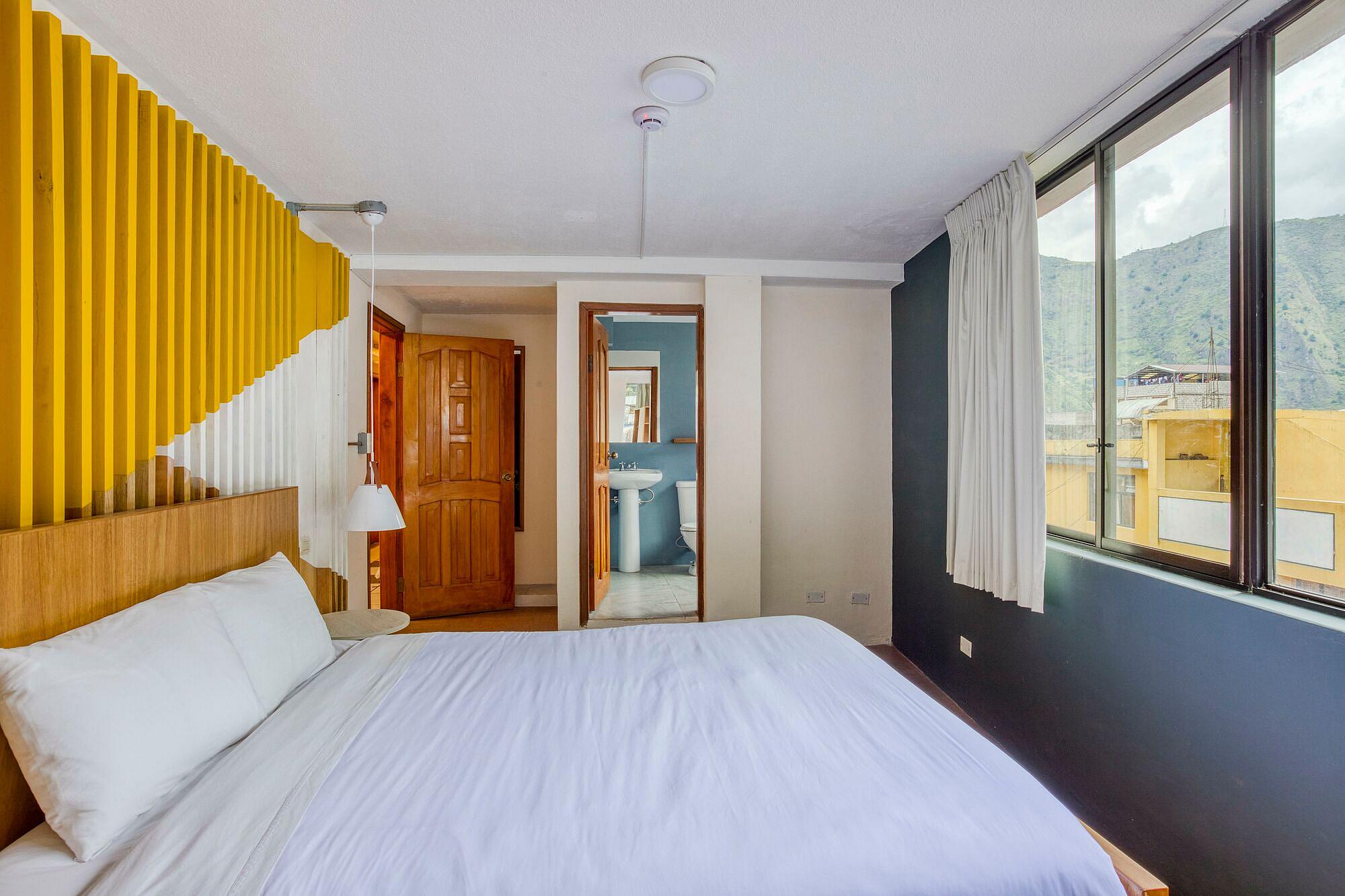Private Room I - Vibrant Renovated Building w/ Rooftop Terrace + Coworking Apartment - Gallery - 9