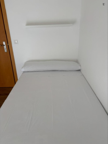 Exclusive Double Bedroom close to European University of Lisbon - Gallery - 3