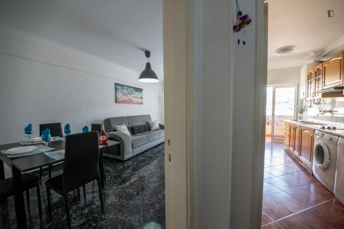 Beautiful Apartment Near The Beach In Costa Da Caparica - 3