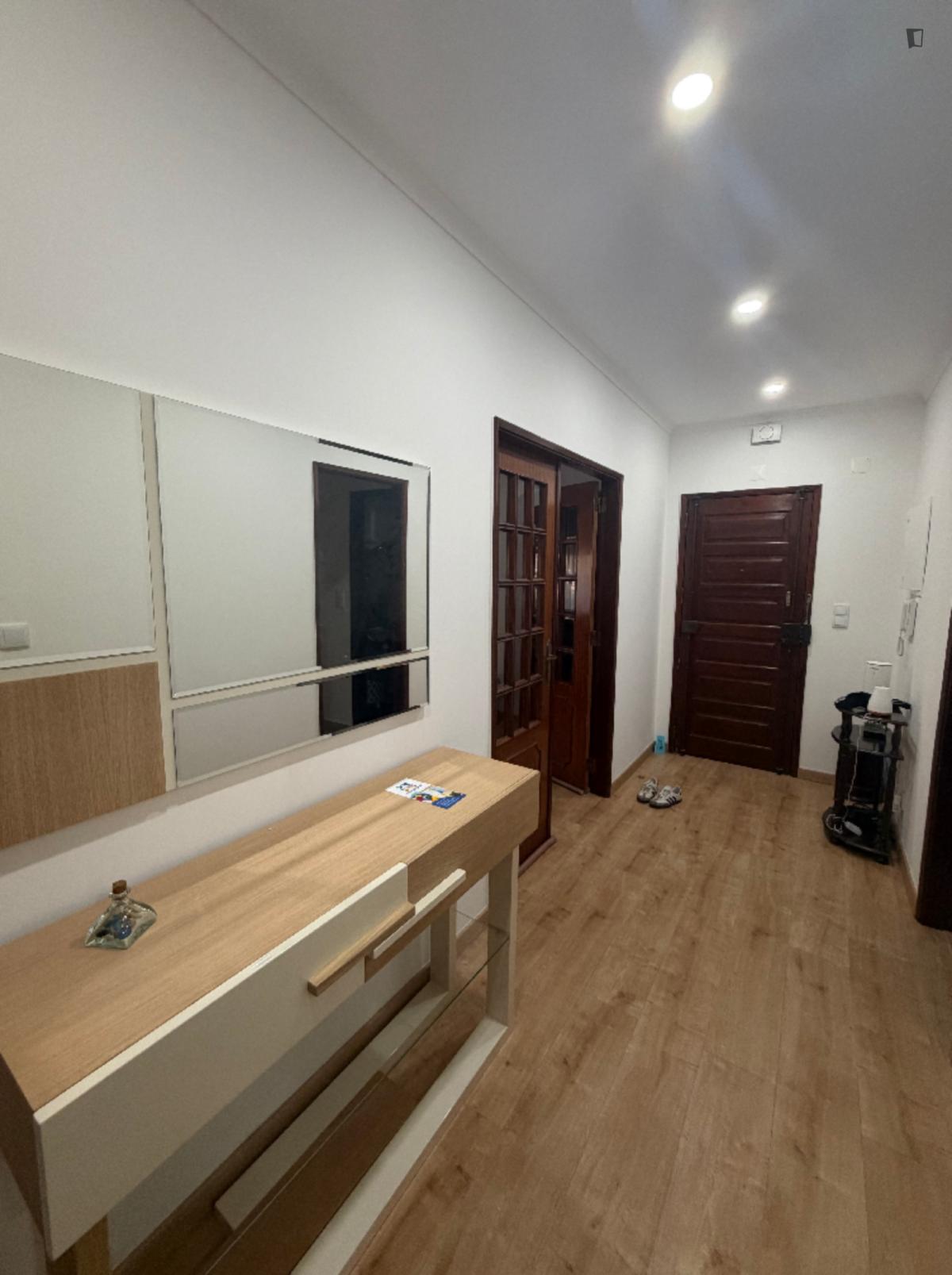 Nice Double Bedroom Close To Póvoa Train Station - 2