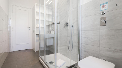 Wonderful 3-bedroom apartment near Università Cattolica del Sacro Cuore - Gallery - 12