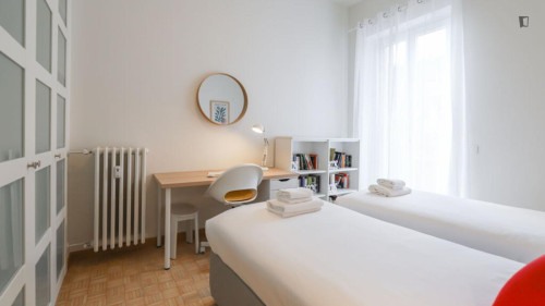 Wonderful 3-bedroom apartment near Università Cattolica del Sacro Cuore - Gallery - 8