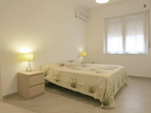 Stunning one-bedroom apartment near Zara metro station - Gallery - 20