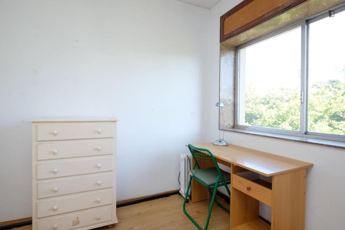 Great Bedroom For Students - 19