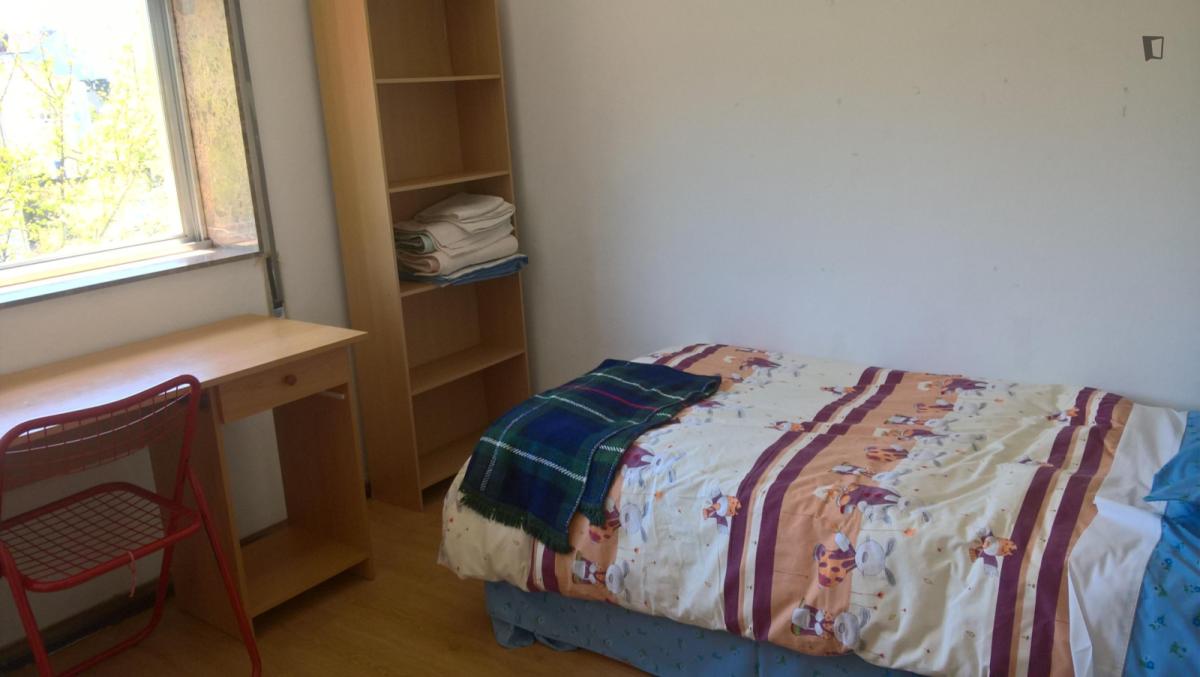 Good Bedroom Not Too Far From FDUC - 19