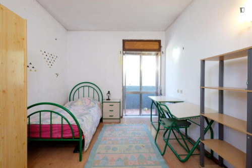 Friendly ensuite bedroom in Coimbra - Gallery - 21
