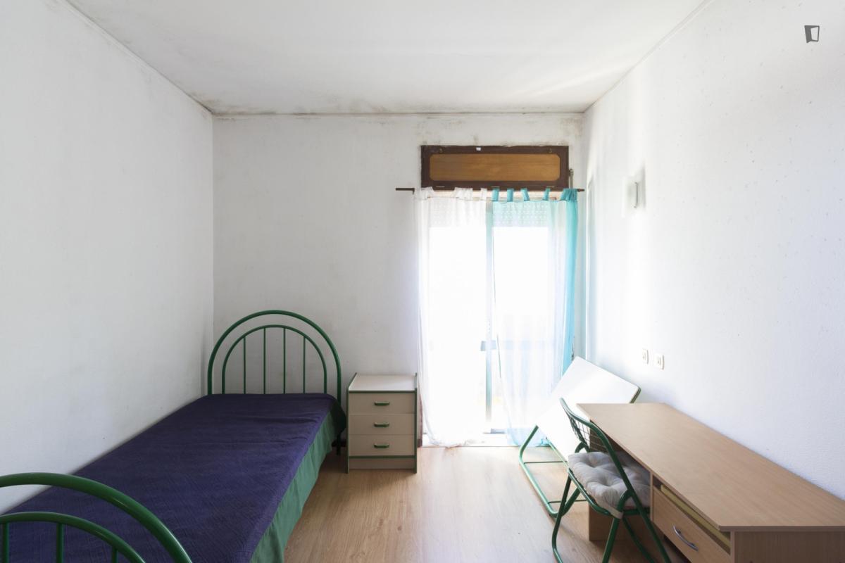 Friendly Ensuite Bedroom In Coimbra - 18