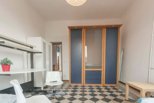 Room in Via Jacopino da Tradate, Milano for 70 m² with 2 bedrooms - Gallery - 2