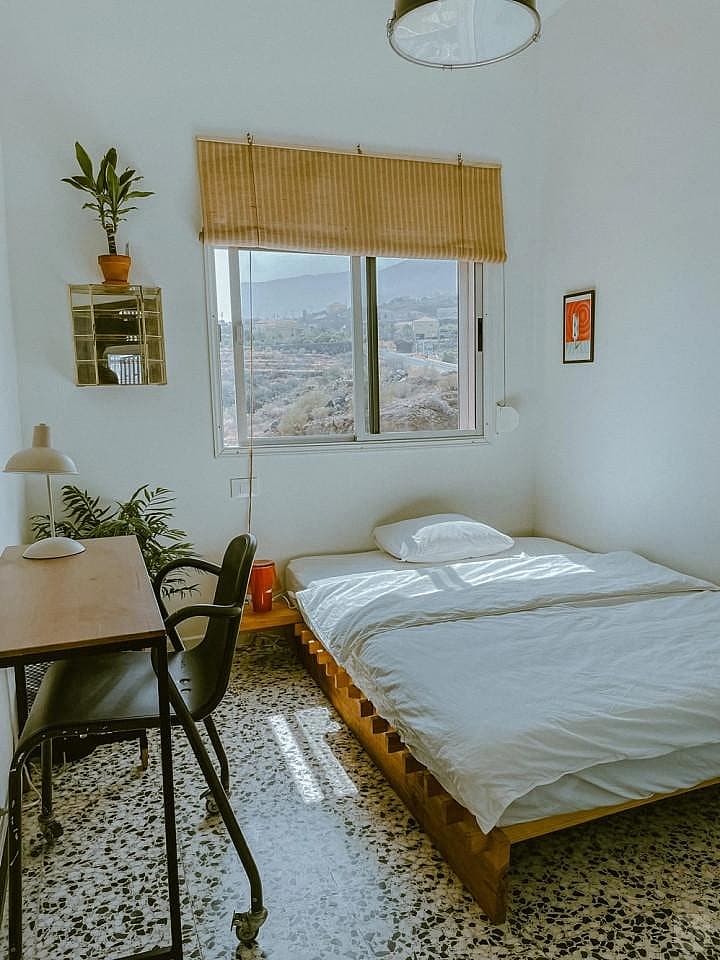 Single Room W/ Full Bed - 2