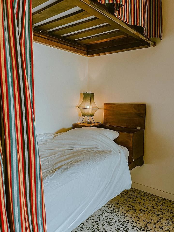 Bed In A 6-Bed Mixed Gender Room - 1