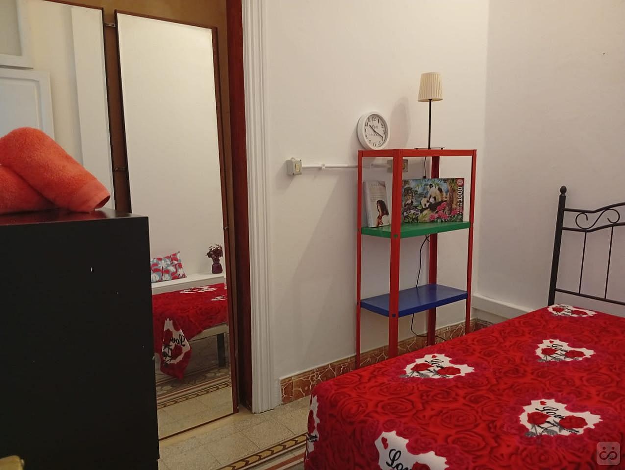 Room 8 - 1