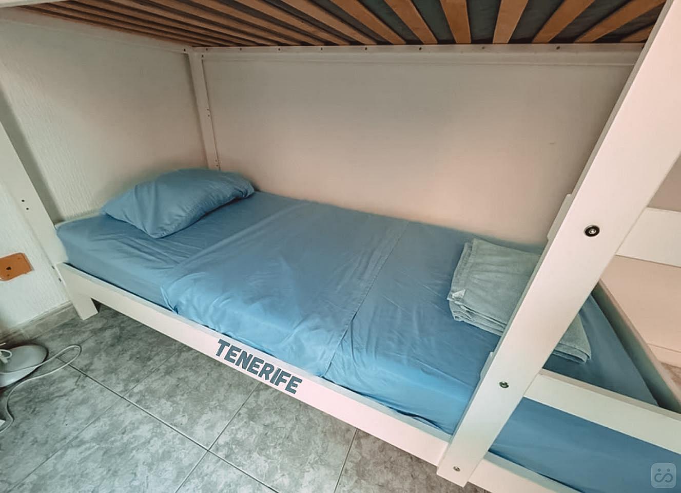 Bed In A 8-Bed Mixed Gender Room - 4
