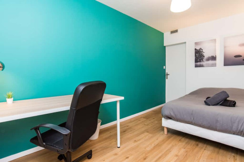 Room in Place du Morvan, Toulouse for 80 m² with 4 bedrooms - Gallery - 16