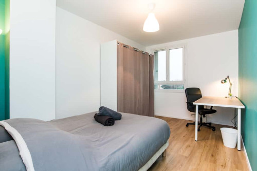 Room in Place du Morvan, Toulouse for 80 m² with 4 bedrooms - Gallery - 10